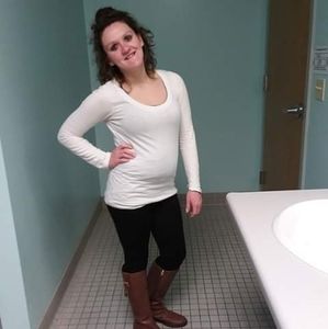 Meet your Posher, Adalee